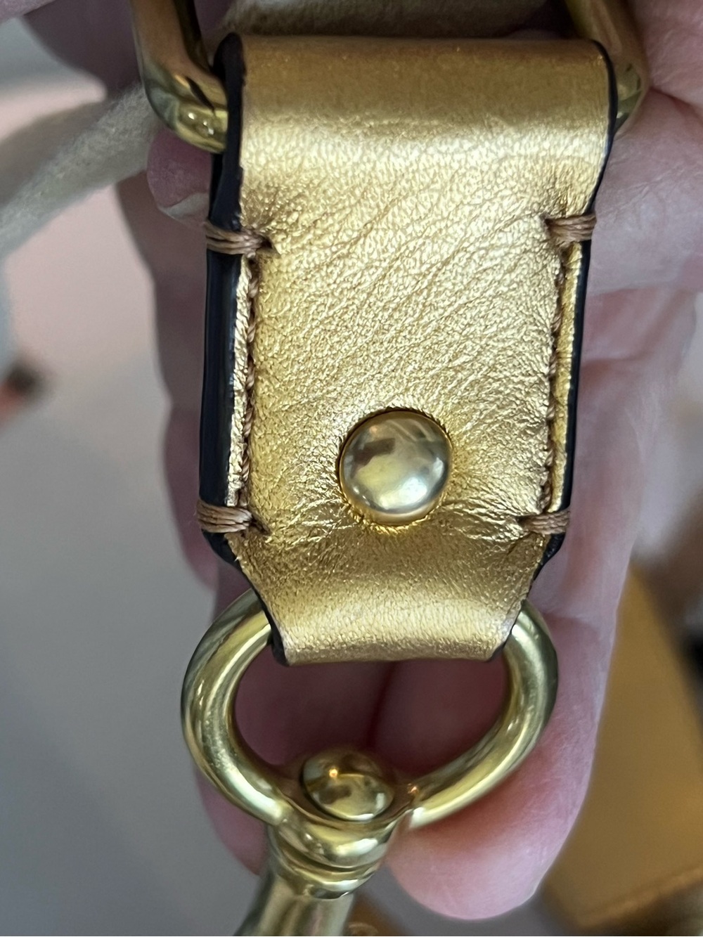COACH LEGACY JULIA 2 pc MATCHING TAG SET. CROSSBODY & WRISTLET w GOLD TRIM EUC - Picture 13 of 16